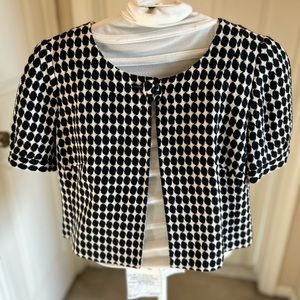 Short sleeve bolero jacket black and white